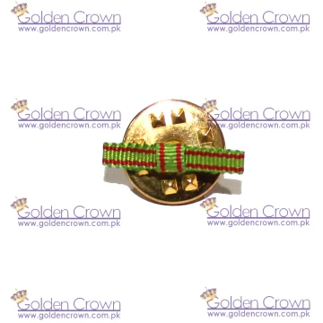 Neud Plat Sur Pins